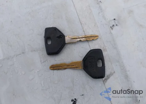 1998 Jeep Cherokee Classic/Limited/Sport z USA, uszkodzony, nr VIN 1J4FJ68S7WL103594